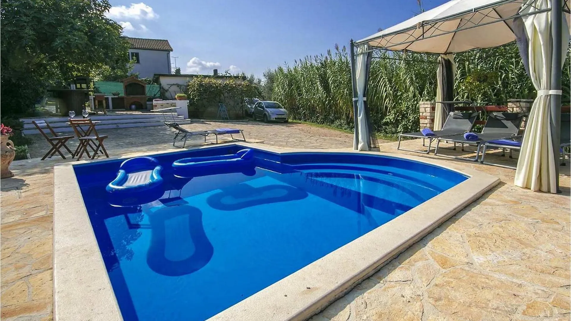 House Ester Umag Nyaraló