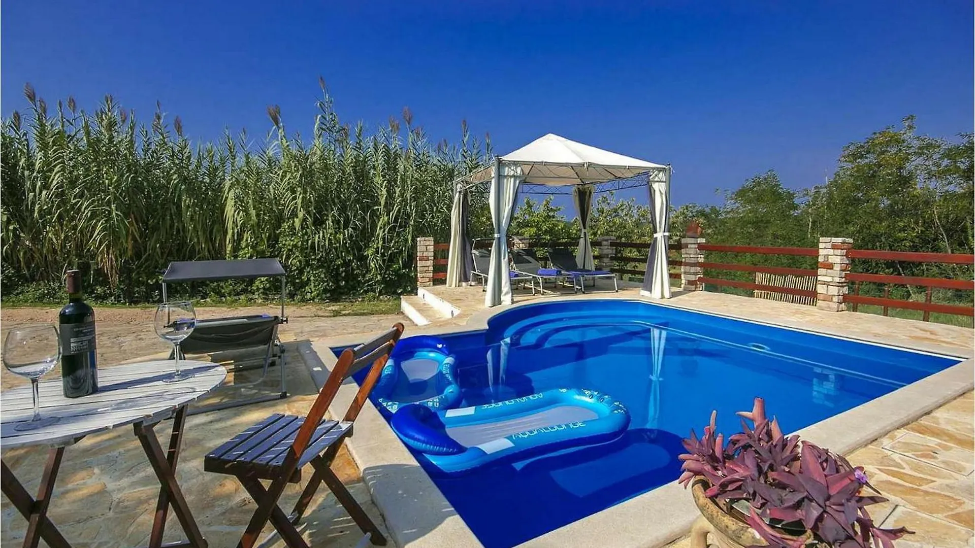 House Ester Umag
